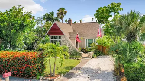 3206 E Maritana Dr, Saint Pete Beach, FL 33706