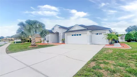 7907 Roundelay Dr, New Port Richey, FL 34654