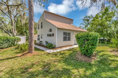 18700 Yocam Ave, Lutz, FL 33549