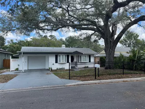 550 3rd St SW, Largo, FL 33770