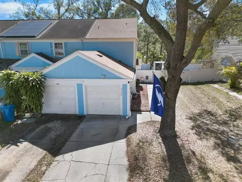 6140 Oak Cluster Cir, Tampa, FL 33634