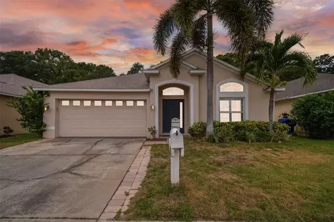 14880 Hidden Oaks Cir, Clearwater, FL 33764