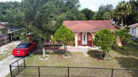 1814 Green Ridge Rd, Tampa, FL 33619
