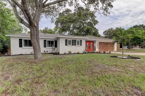 534 Carriage Hills Dr, Temple Terrace, FL 33617