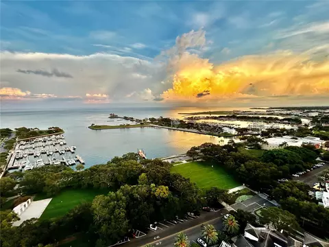 400 Beach Dr NE #2203, Saint Petersburg, FL 33701
