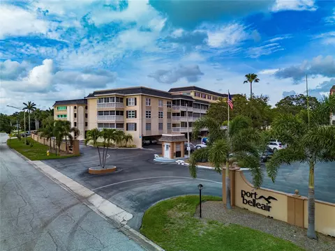 155 Bluff View Dr #203, Belleair Bluffs, FL 33770