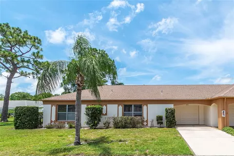8431 Brentwood Rd, Seminole, FL 33777
