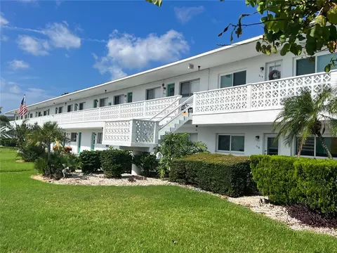 11200 86th Ave #107, Seminole, FL 33772