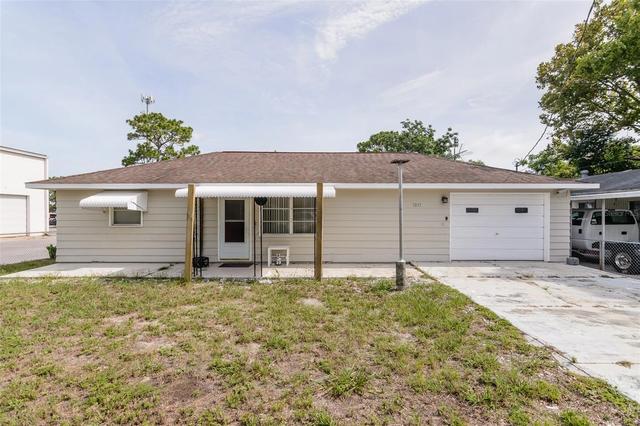 7037 Jeanne Ave, Hudson, FL 34667 | 37 Photos | MLS #U8205118 - Movoto