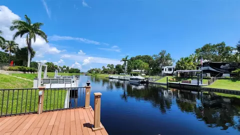 429 Waterway Dr, Lake Wales, FL 33898