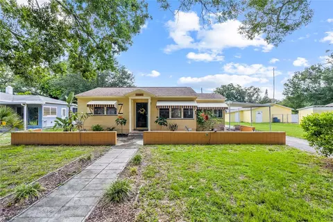 1212 60th St S, Gulfport, FL 33707