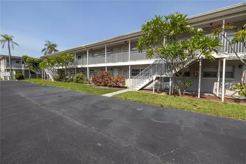5900 5th Ave N #D4, Saint Petersburg, FL 33710
