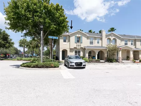 2041 Searay Shore Dr, Clearwater, FL 33763