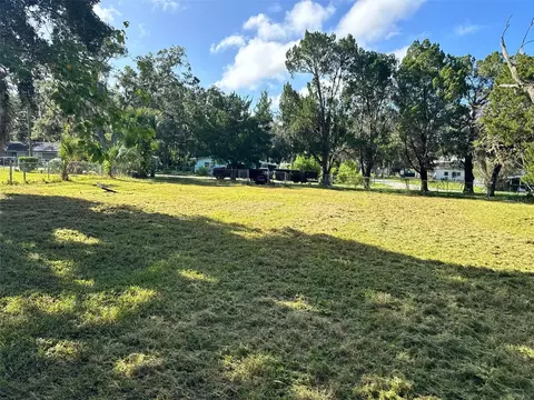 5647 Lorenzen Rd, Port Richey, FL 34668