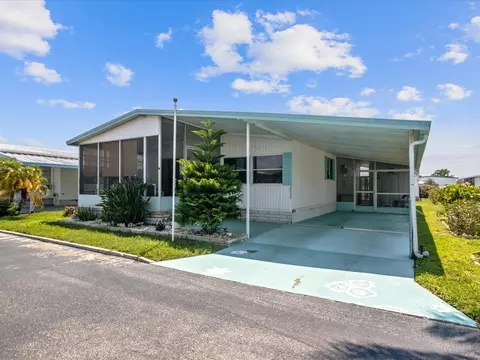 2049 Kona Dr, Holiday, FL 34691