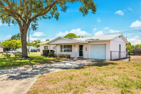 10833 111th Pl N, Largo, FL 33778