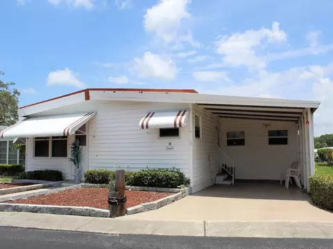 10 Palm Forest Dr, Largo, FL 33770