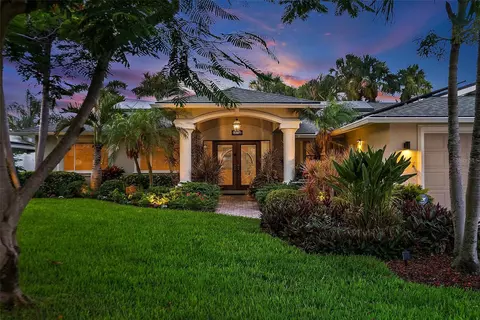 8009 13th Ave S, Saint Petersburg, FL 33707