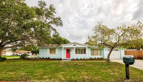 6171 47th Ave N, Kenneth City, FL 33709