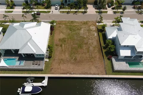 5708 Tybee Island Dr, Apollo Beach, FL 33572