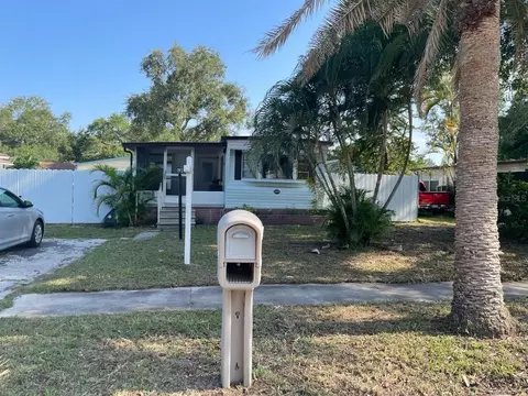 6076 137th Ave N, Clearwater, FL 33760