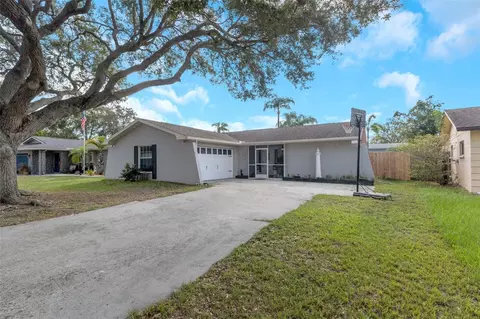 9349 118th Ter, Largo, FL 33773