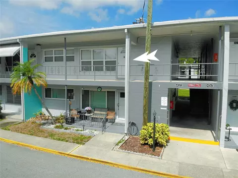 4020 55th St N #1206, Kenneth City, FL 33709