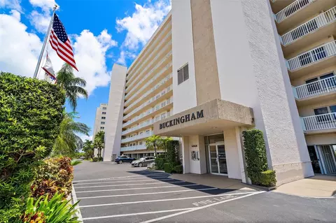 6060 Shore Blvd S #405, Gulfport, FL 33707