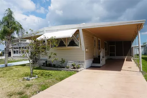 636 Mount Piney Ave NE, Saint Petersburg, FL 33702