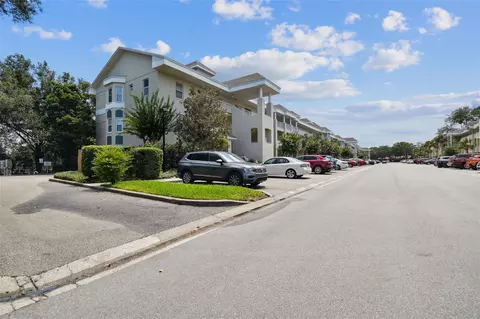 2210 Utopian Dr E #301, Clearwater, FL 33763