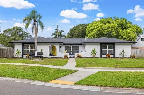 7300 Windsor Ln, Clearwater, FL 33764