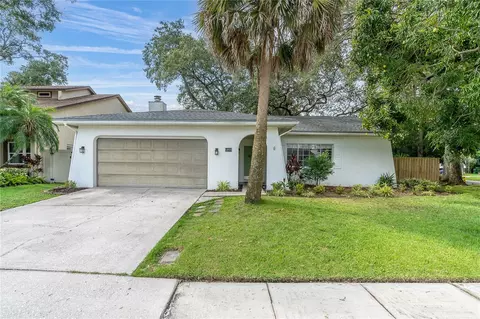 6898 120th Pl, Largo, FL 33773