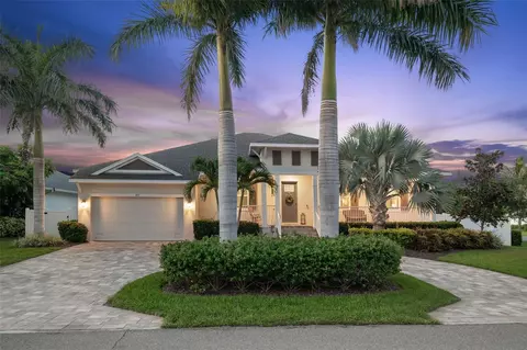 657 Ponce De Leon Dr, Tierra Verde, FL 33715