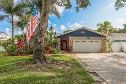 2360 Willow Tree Trl, Clearwater, FL 33763