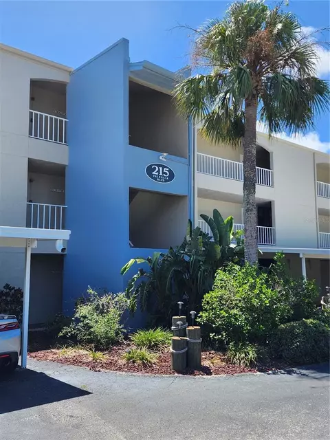 215 Valencia Blvd #311, Belleair Bluffs, FL 33770