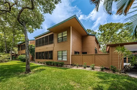 903 Lennox Rd W, Palm Harbor, FL 34683