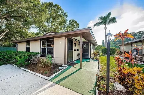 1980 Tahitian Pl #2, Dunedin, FL 34698