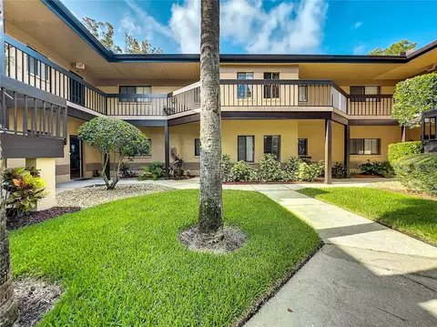 2675 Sabal Springs Cir #102, Clearwater, FL 33761