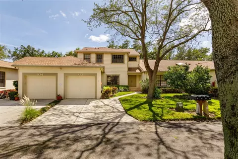 832 Glades Ct NE, Saint Petersburg, FL 33702