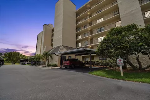 3300 Cove Cay Dr #1D, Clearwater, FL 33760