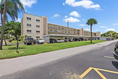 5705 80th St N #101, Saint Petersburg, FL 33709