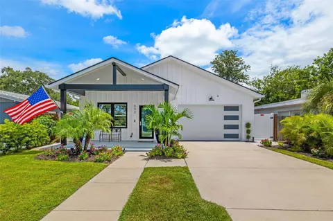 632 60th St S, Saint Petersburg, FL 33707