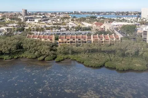1720 Lighthouse Ter S #7, South Pasadena, FL 33707