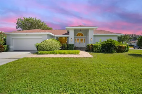 510 Barcelona Dr, Tierra Verde, FL 33715