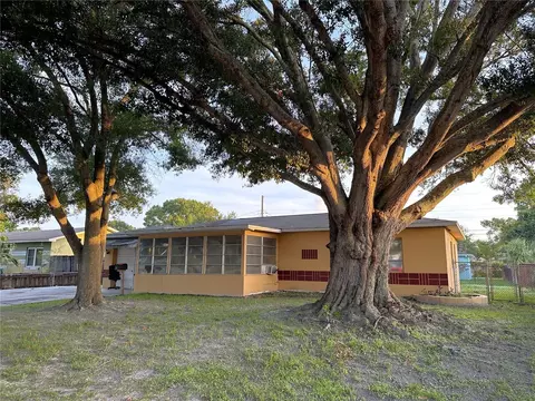1469 62nd Ave N, Saint Petersburg, FL 33702