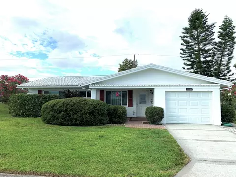 14042 90th Ave, Seminole, FL 33776