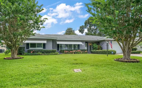1912 Marlin Dr, Belleair Bluffs, FL 33770