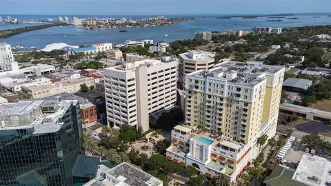 628 Cleveland St #713, Clearwater, FL 33755