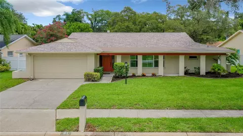 81 Harbor Woods Cir, Safety Harbor, FL 34695