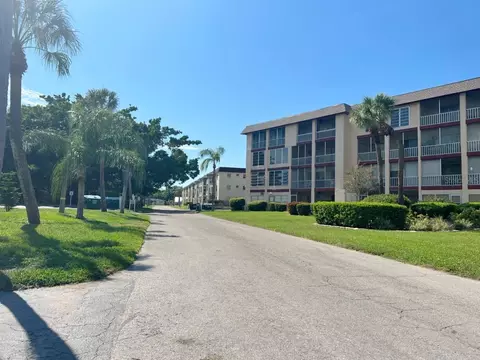 4186 Heron Way #219-B, Bradenton, FL 34205